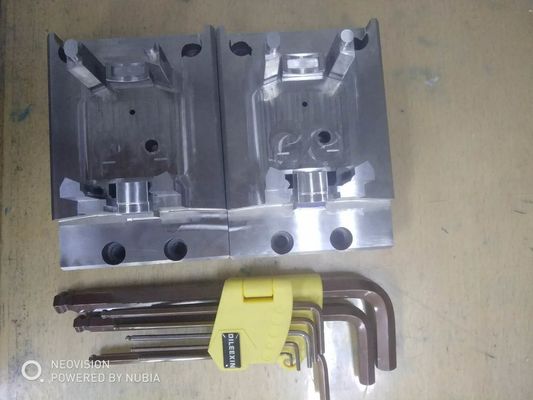 Complicated Spark Eroded Small Injection Molded Plastic Parts Surface Roughness Ra0.4um