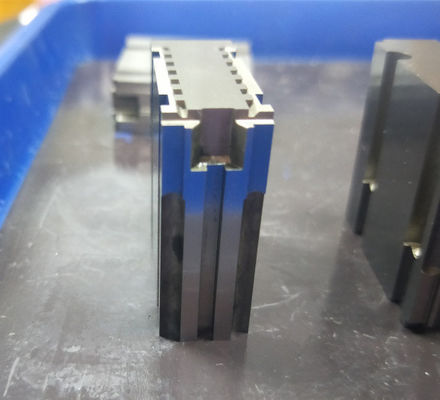 HRC58-60 SDK61  Steel Injection Mold Components Non - Standrad Customized